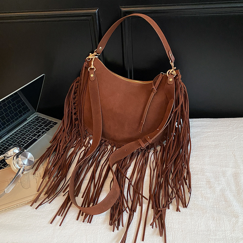 Bohemian Long Tassel Shoulder  - Half Moon Bag Suede 评论和价格