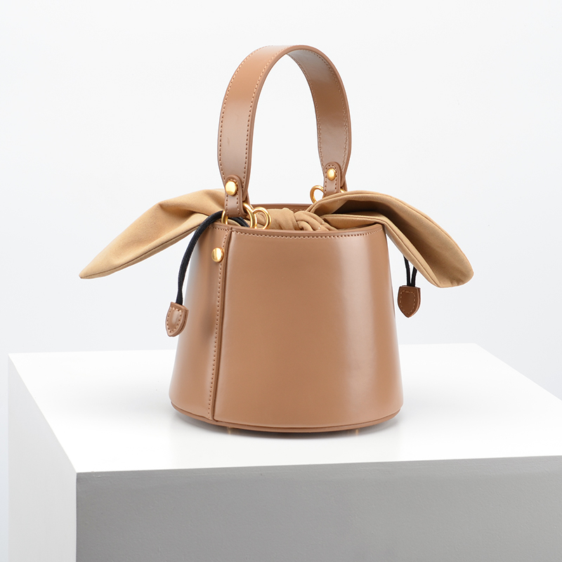 Rabbit Ears Versatile Bucket B - Bucket Bag Suede 评论和价格