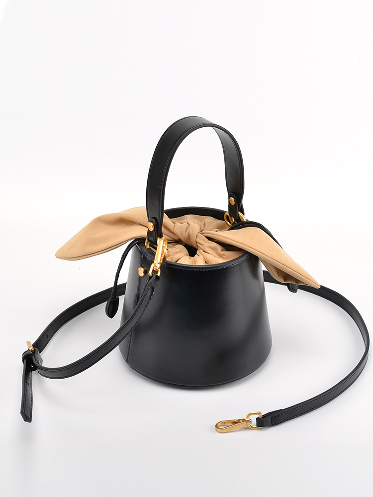 Rabbit Ears Versatile Bucket B - Bucket Bag Suede 评论和价格