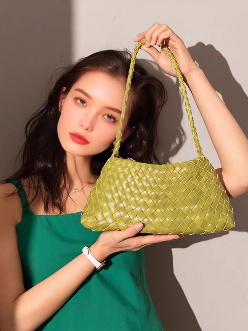 Hand woven popular high-end si - Half Moon Bag Suede 评论和价格