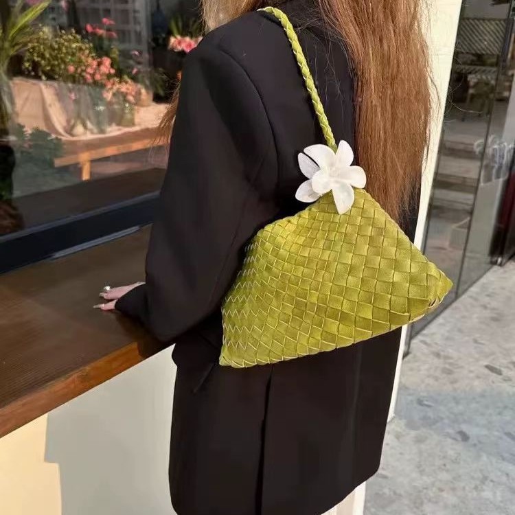 Hand woven popular high-end si - Half Moon Bag Suede 评论和价格